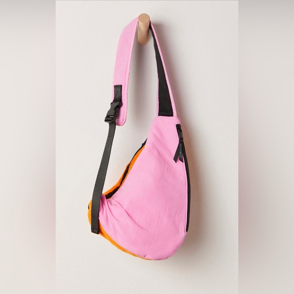 NWT FP Movement Sling Bag - Picture 2 of 5